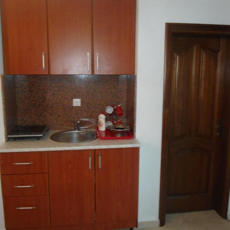 Apartments Pekic - Apartment with Balcony - 5