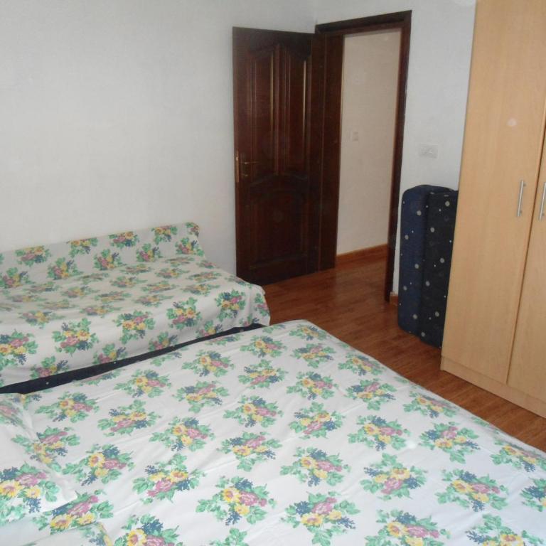 Apartments Pekic - Apartment with Balcony - 17