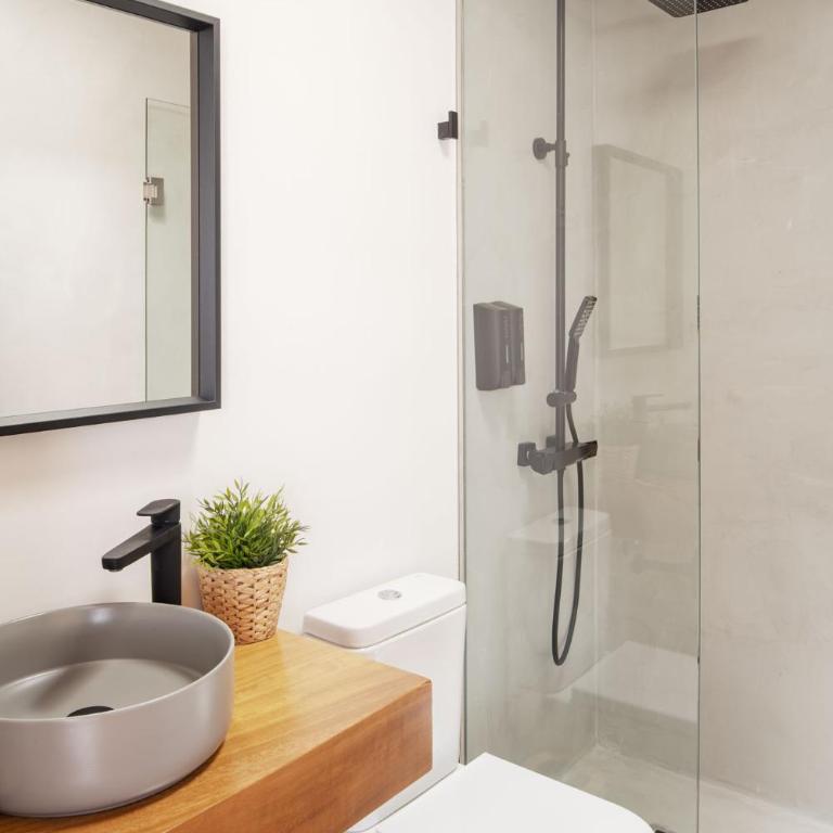 COCO by AGM Resorts - Three-Bedroom Villa - 29