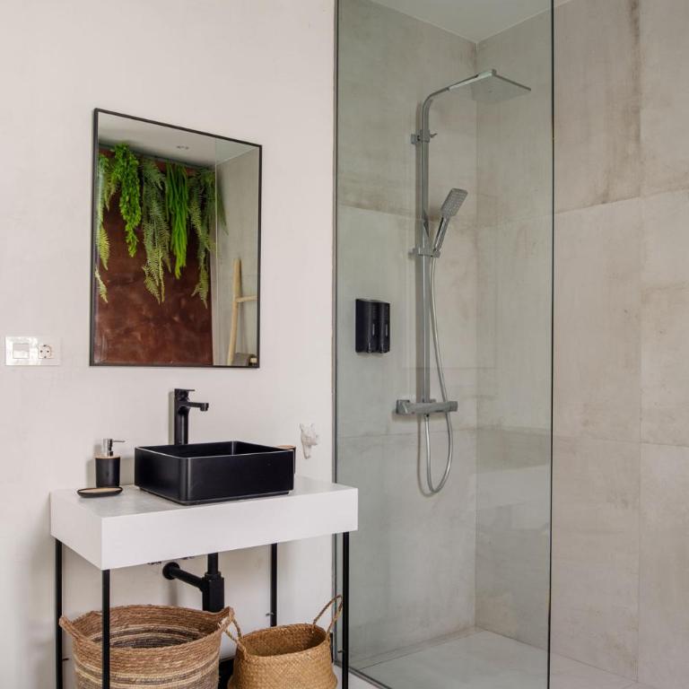 COCO by AGM Resorts - Three-Bedroom Villa - 40