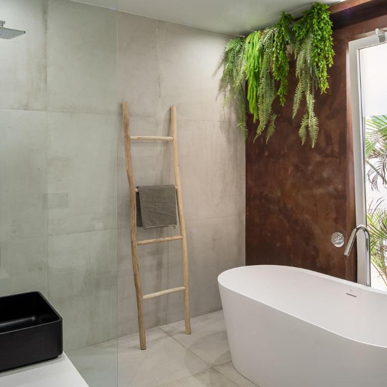 COCO by AGM Resorts - Three-Bedroom Villa - 24
