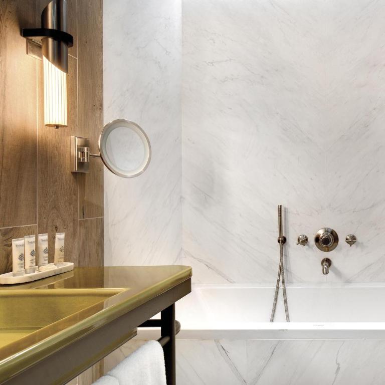 La Demeure Montaigne - Deluxe Double Room - 4