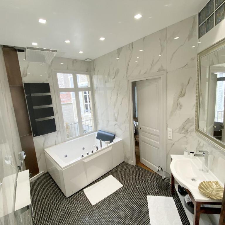 Le Clovis Suites Spa Sauna - Appartement 2 Chambres - 9