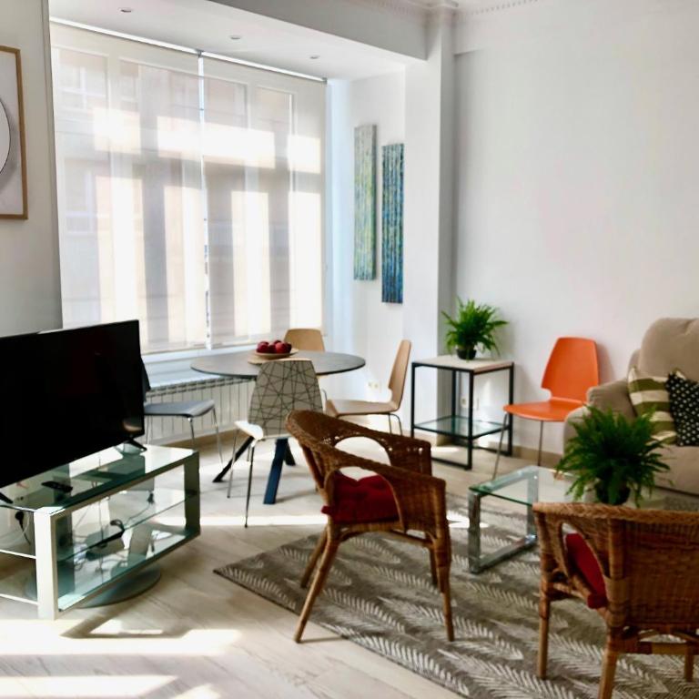 FOODIES LOCATION. SURF. NETFLIX . 3 BDR - Apartamento de 3 dormitorios - 1