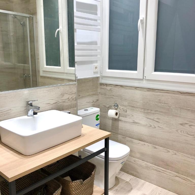 FOODIES LOCATION. SURF. NETFLIX . 3 BDR - Apartamento de 3 dormitorios - 4