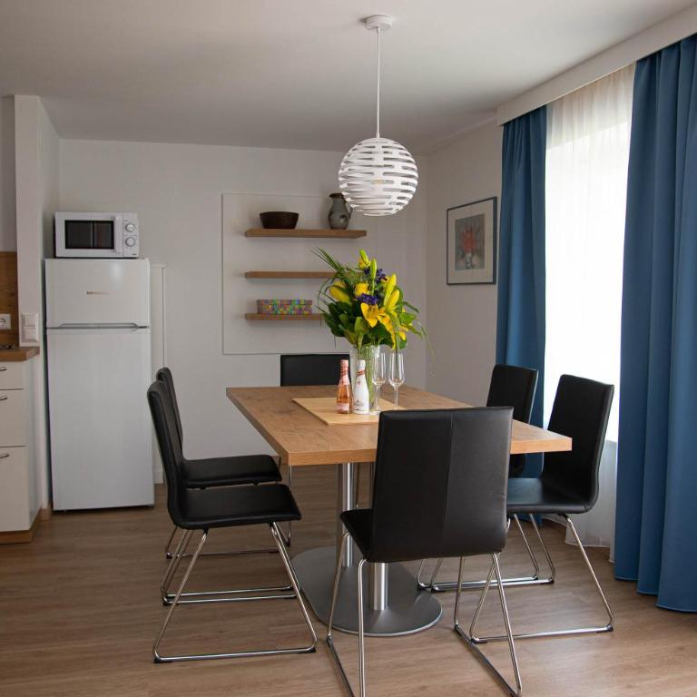 Villa Mayr - Apartment mit 2 Schlafzimmern und Terrasse - 18