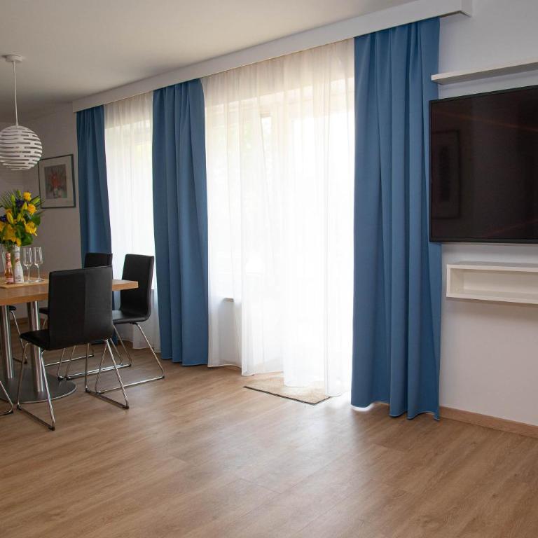 Villa Mayr - Apartment mit 2 Schlafzimmern und Terrasse - 12