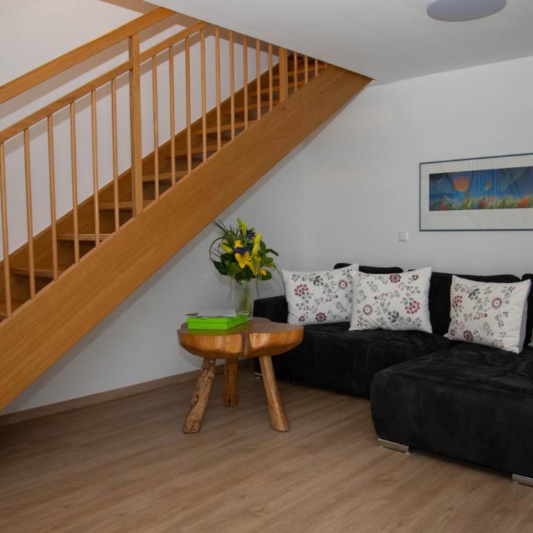 Villa Mayr - Apartment mit 2 Schlafzimmern und Terrasse - 13