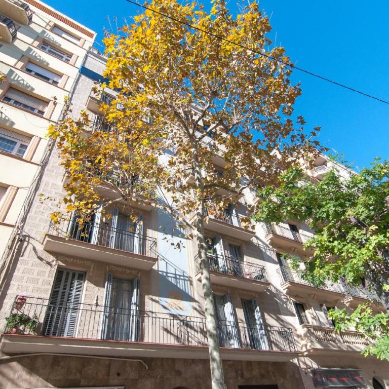 Avenida Gaudí View 2-Min to Sagrada - Three-Bedroom Apartment - 27