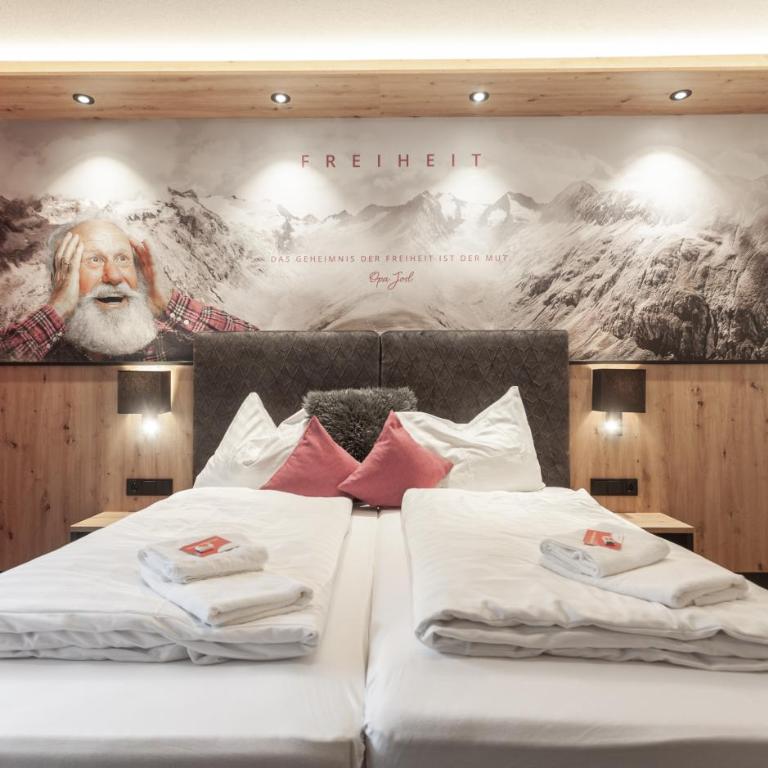 first mountain Hotel Ötztal - Comfort Doppelzimmer mit Balkon - 2