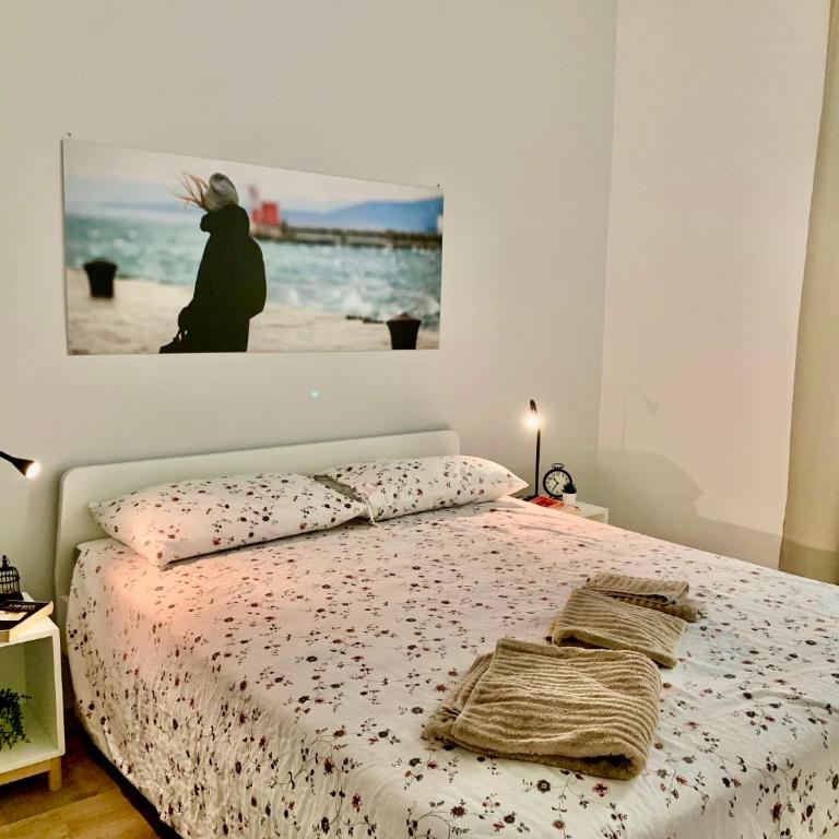 Casanova Trieste Centrale - Appartamento con 2 Camere da Letto - 1