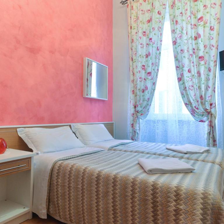 Trani B&T Rooms - Camera Singola Standard con Bagno in Comune - 9