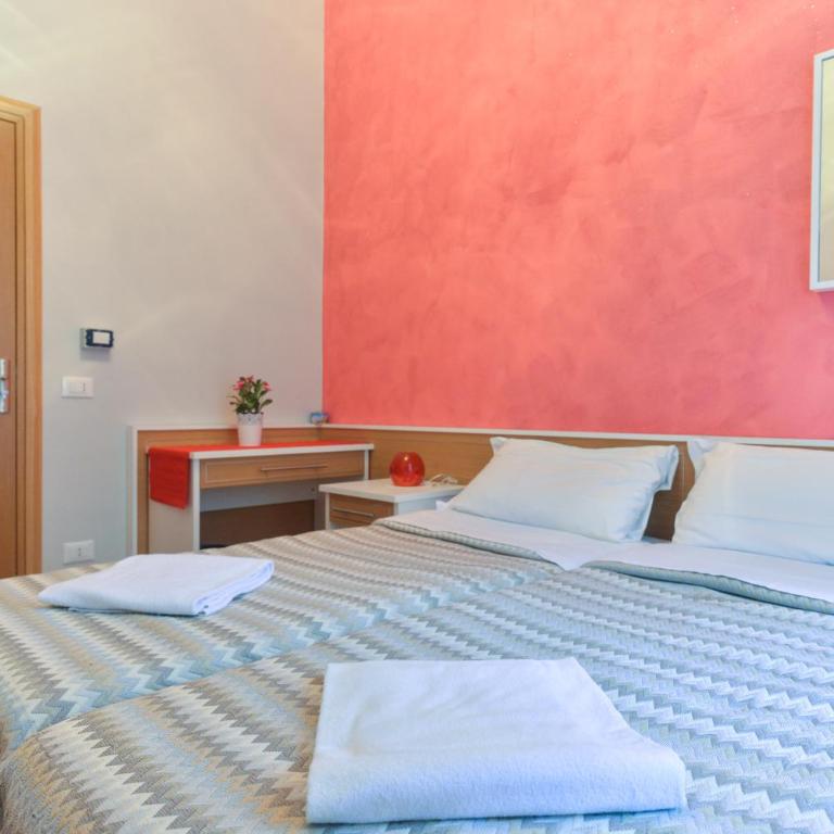 Trani B&T Rooms - Camera Singola Standard con Bagno in Comune - 11