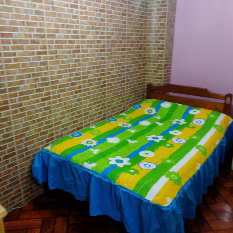 Hostal Yumbo Imperial - Double Room with Private Bathroom - 2