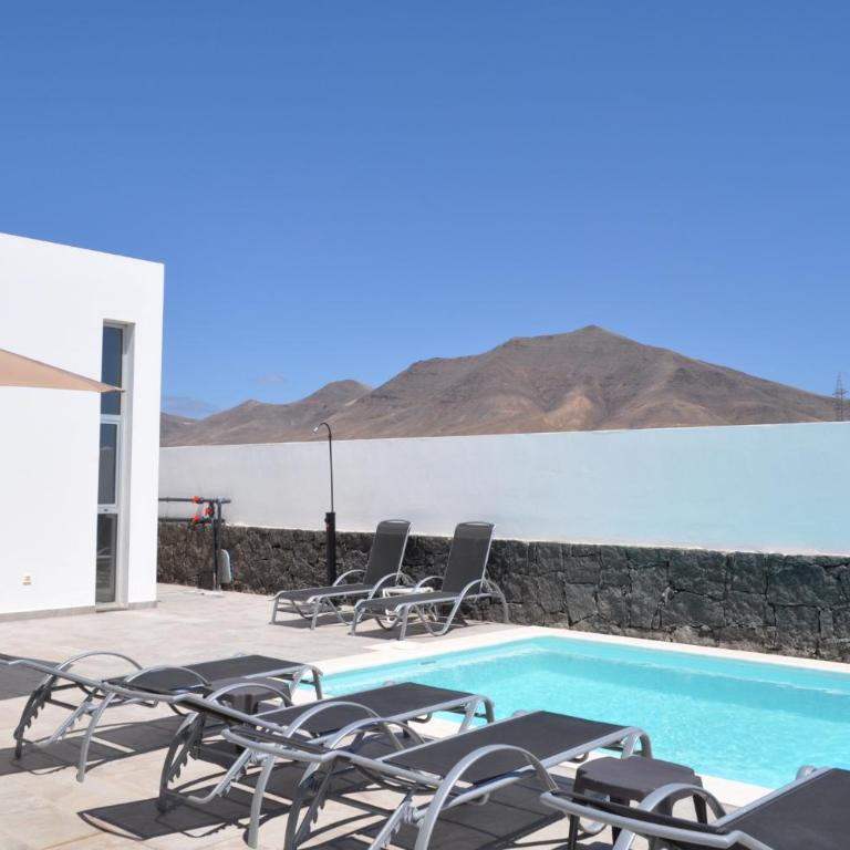 Villa Cástor - Three-Bedroom Villa - 3