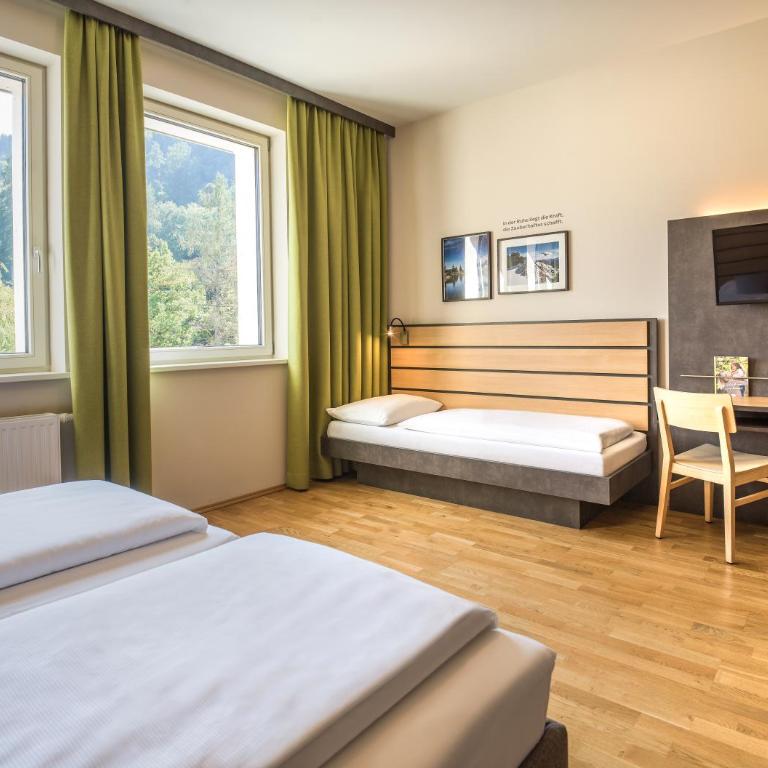 JUFA Hotel Schladming - Superior Dreibettzimmer - 5