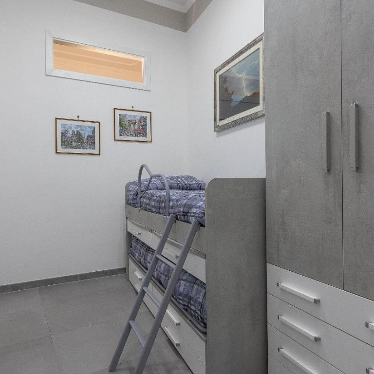 Gregoriana Luxury Rental in Rome - Appartamento con 3 Camere da Letto - 31