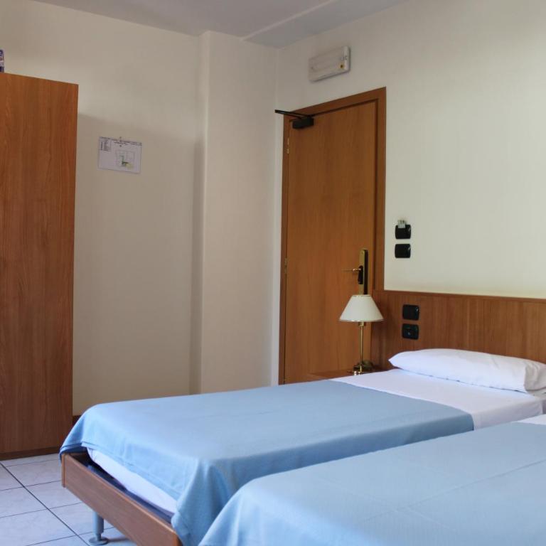 Albergo Hofer - Camera Matrimoniale/Doppia con Letti Singoli - 10