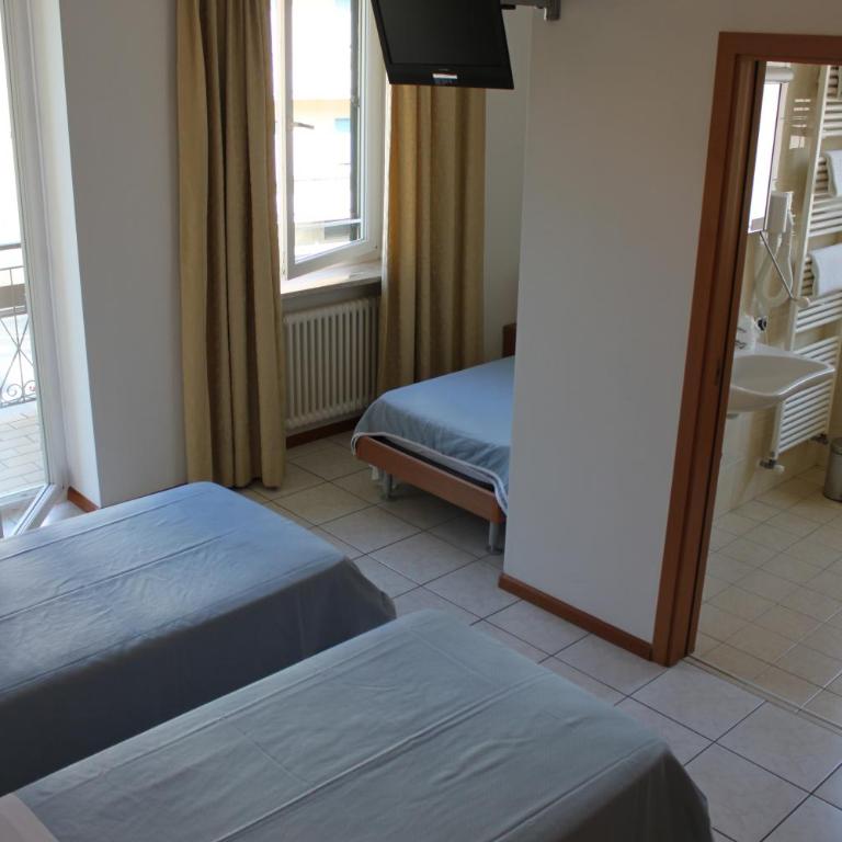 Albergo Hofer - Camera Tripla - 5