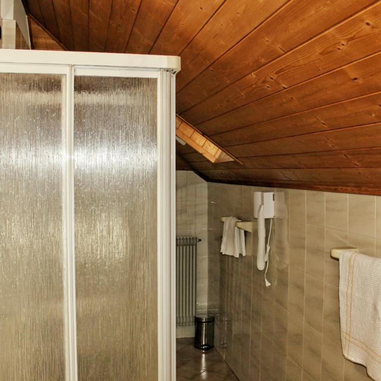 Albergo Hofer - Camera Tripla - 8