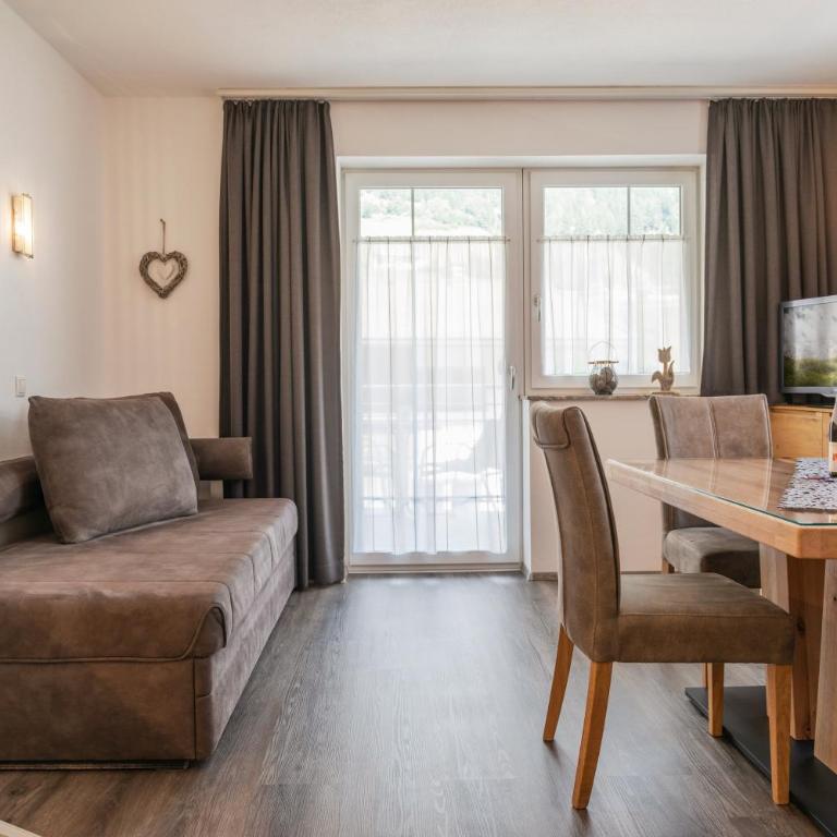 Apartments Nadine - Apartment mit 2 Schlafzimmern und Terrasse - 4