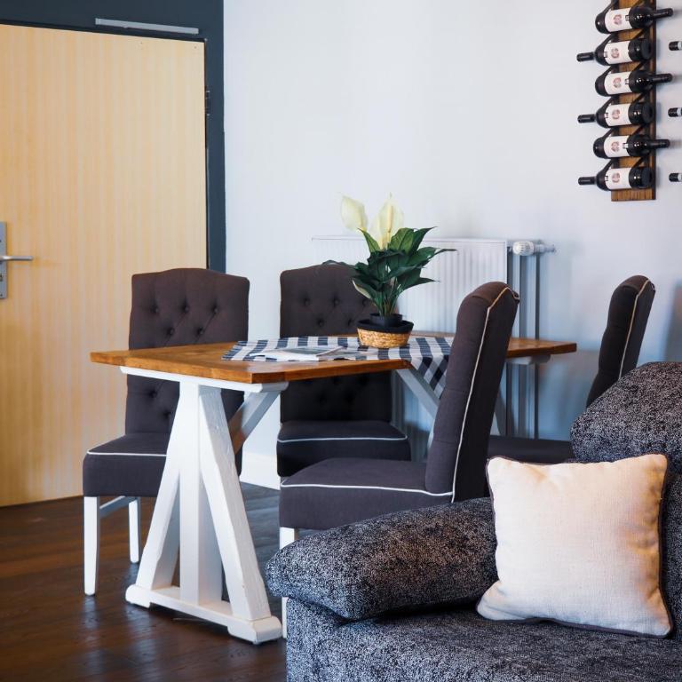 Design Hotel ALPENLIEBE - - - - Boutique-Flair - - - - - Suite mit Kingsize-Bett mit Whirlpool - 16