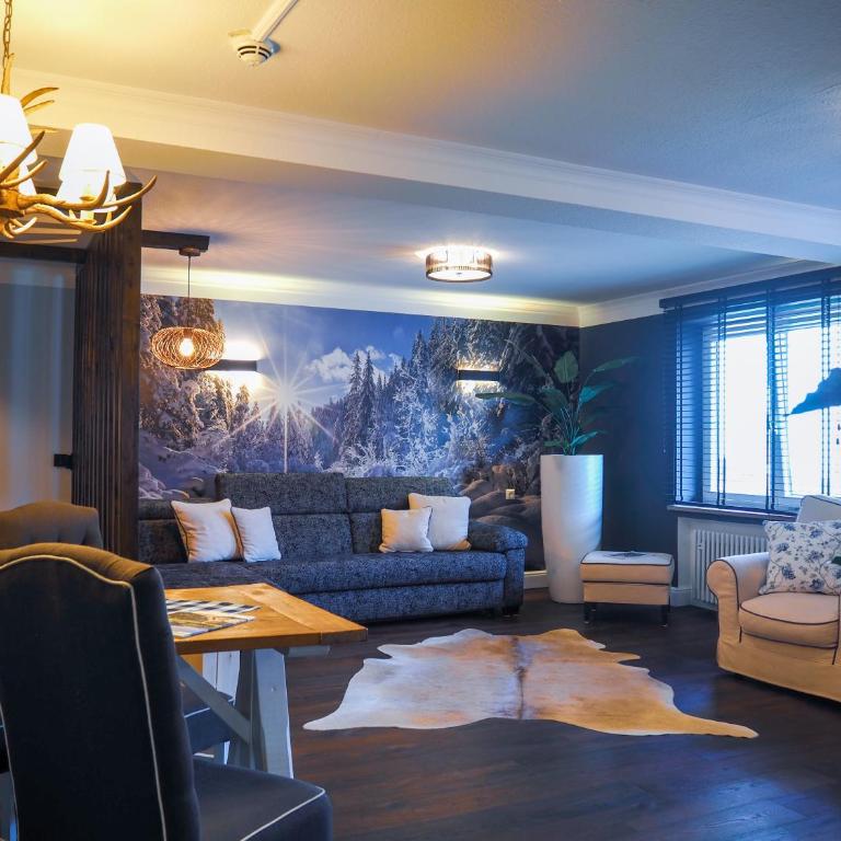 Design Hotel ALPENLIEBE - - - - Boutique-Flair - - - - - Suite mit Kingsize-Bett mit Whirlpool - 9
