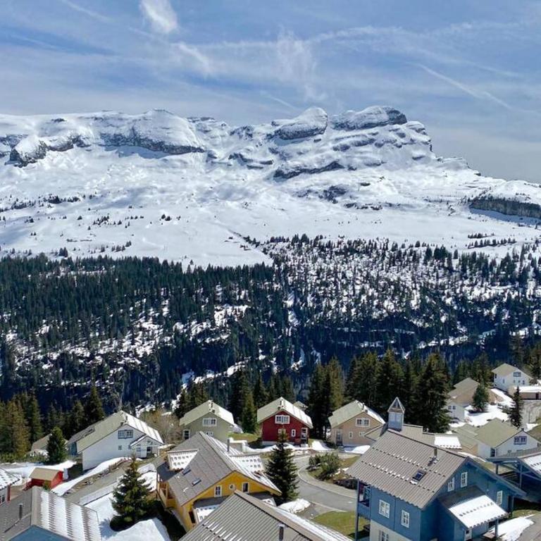 Vue panoramique sur les montagnes plein Sud - T2 Skis aux pieds, Piscine & Spa - Appartement 1 Chambre - 41