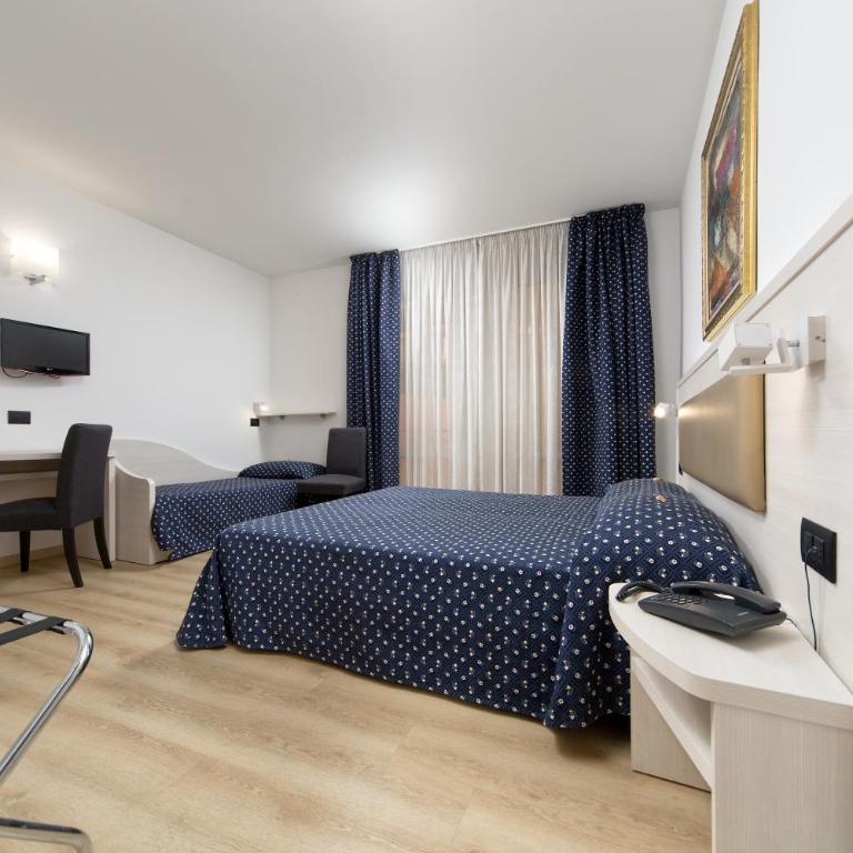 Hotel Giotto - Camera Tripla - 7