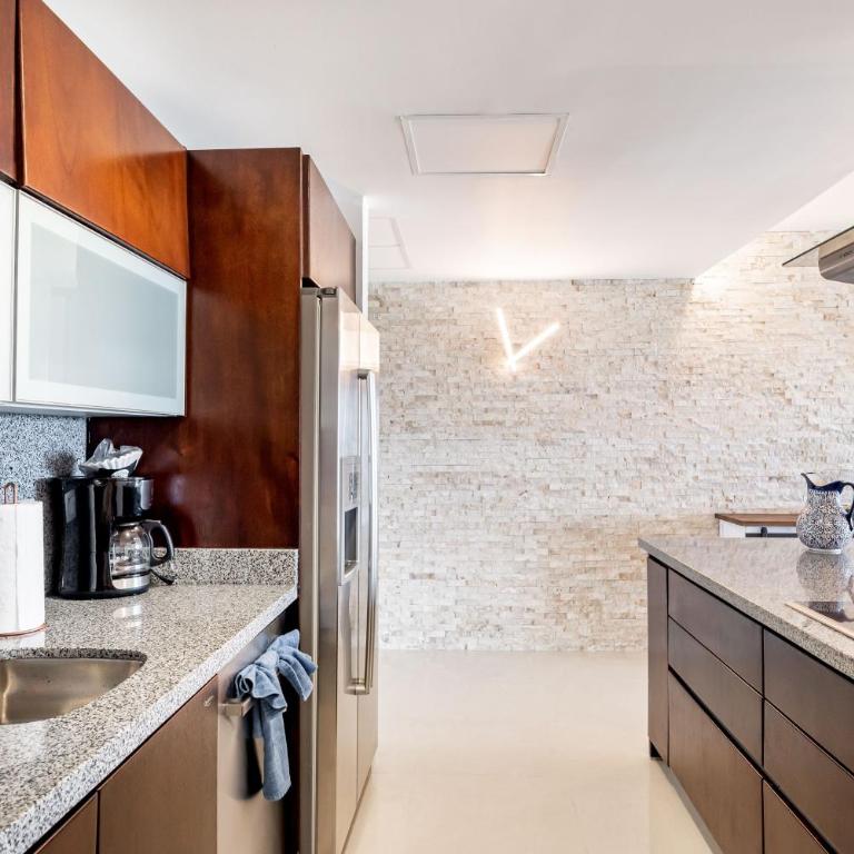 Gorgeous Ocean Front Apartment Casa Shell condo - Two-Bedroom Apartment - 22