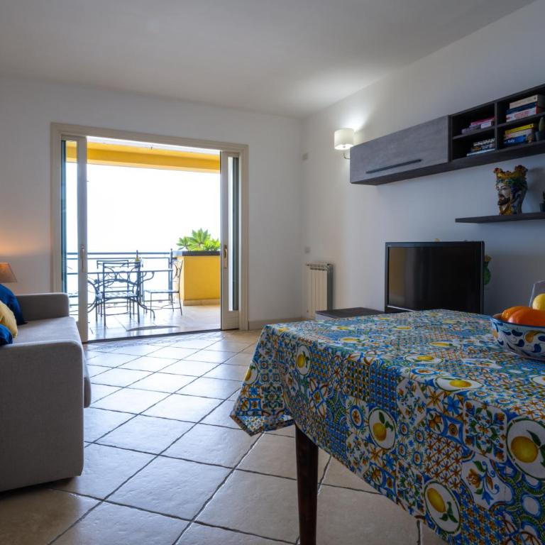 Taormina Casa Althea & Elite Apartments - Taormina Holidays - Two-Bedroom Apartment - 10