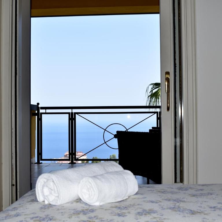 Taormina Casa Althea & Elite Apartments - Taormina Holidays - Two-Bedroom Apartment - 20