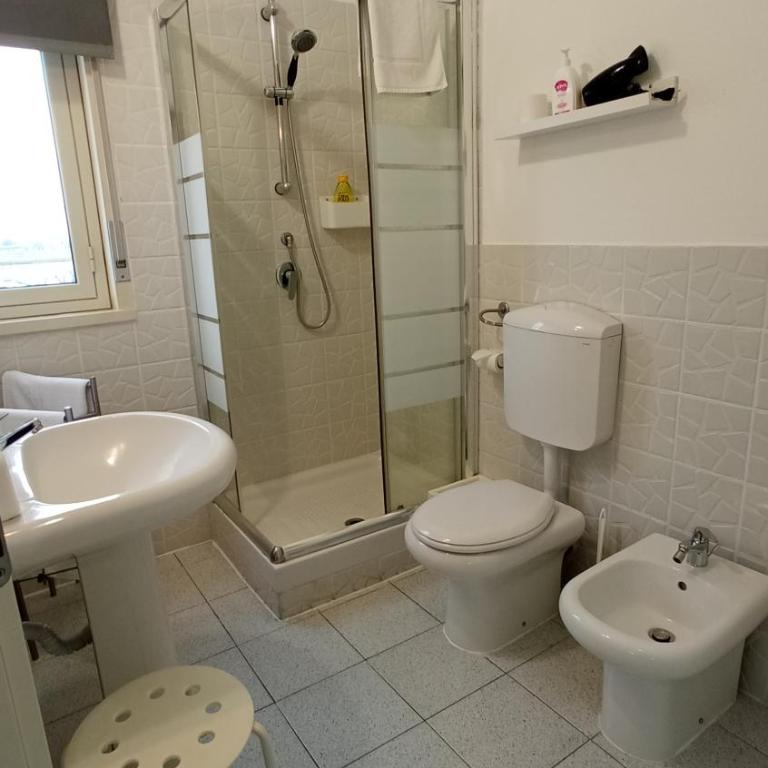 Fontanarossa Airport Apartment - Double Room with Private Bathroom - 5