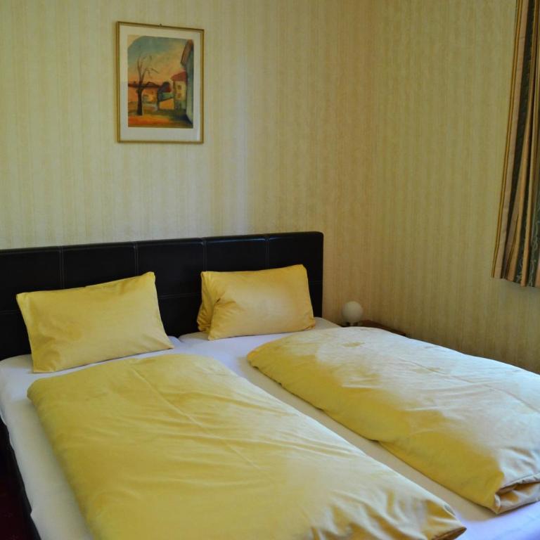 Villa Desiree - Hotel Garni - Adults Only - Kleines Doppelzimmer ohne Balkon und ohne Seeblick - 5