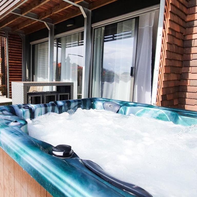 Les Vagues avec Jacuzzi Privatif & Parking Privé - Apartamento de 1 dormitorio - 2