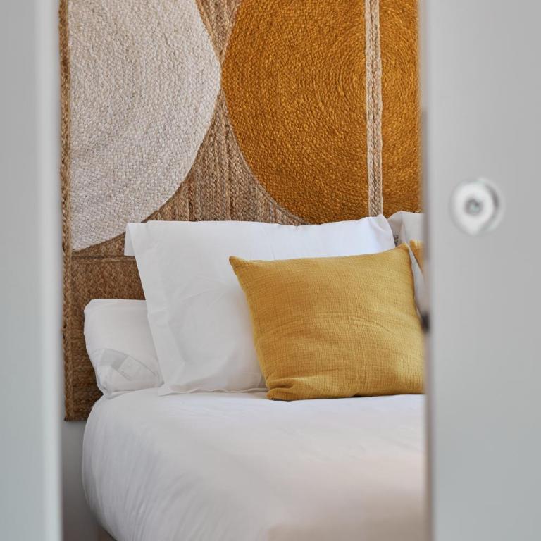 Slow Home Apartments - One-Bedroom Apartment - 6