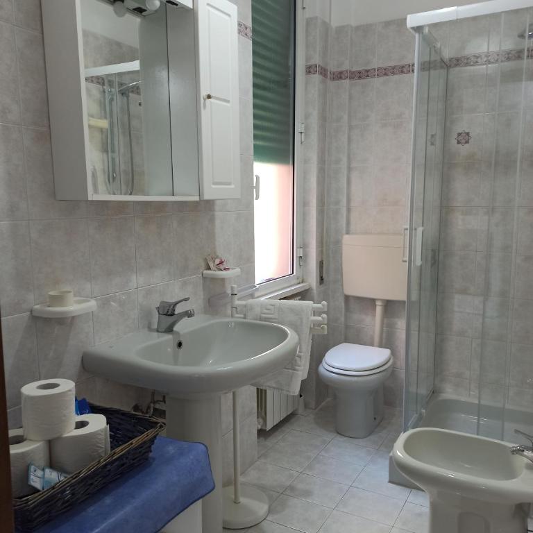 LEMONS HOUSE - Two-Bedroom Apartment - 18