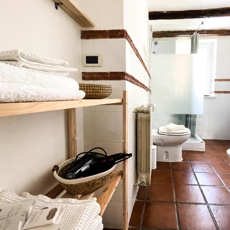 B&B Bandiera 77 - Quadruple Room with Balcony - 9