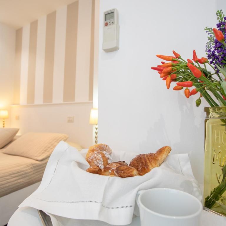 ROMANTICASA NAVONA - Double Room - 11