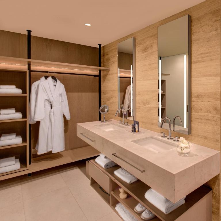 SLS Cancun - Superior King Room with Ocean View - 7