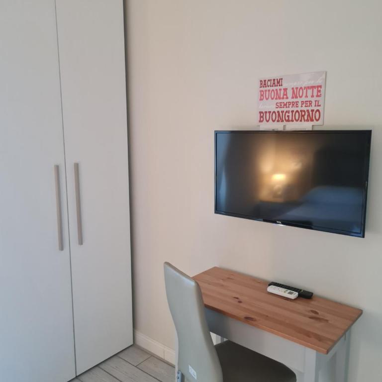 ESPOSITO PLAZA- ROOMS & SUITE - Camera Matrimoniale - 4