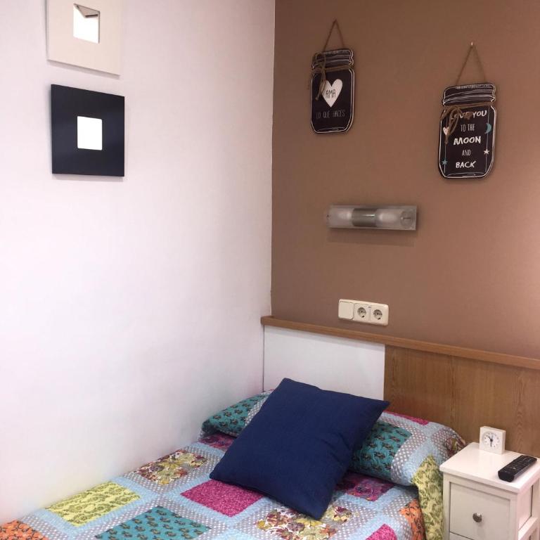 Alojamiento Jaén - Chambre Simple avec Toilettes Communes - 1
