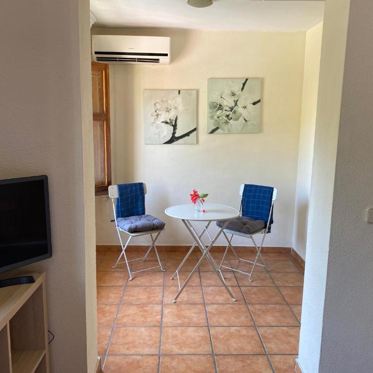 Hostal Moscatel - Superior King Room - 5
