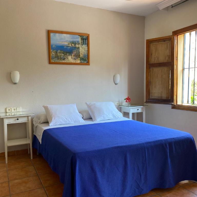 Hostal Moscatel - Superior King Room with Sofa - 8