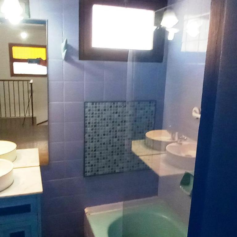 Hostal Carlos - Habitación Doble con baño privado externo - 1
