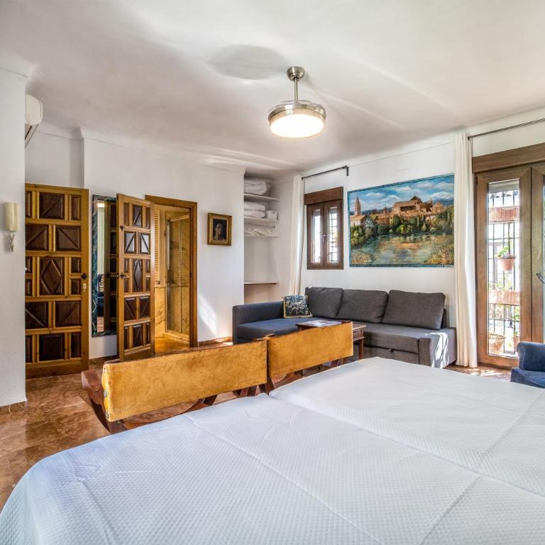 Apartamento con patio cordobés en San Basilio & Parking - Apartamento de 2 dormitorios - 13