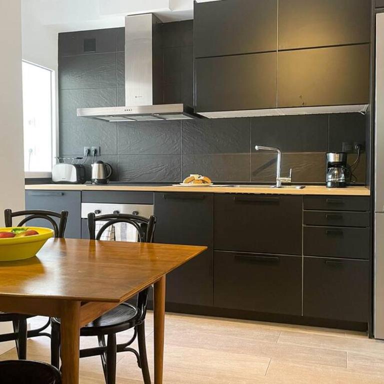 Apartamento con personalidad a 600 m de la playa. - Apartamento - 2