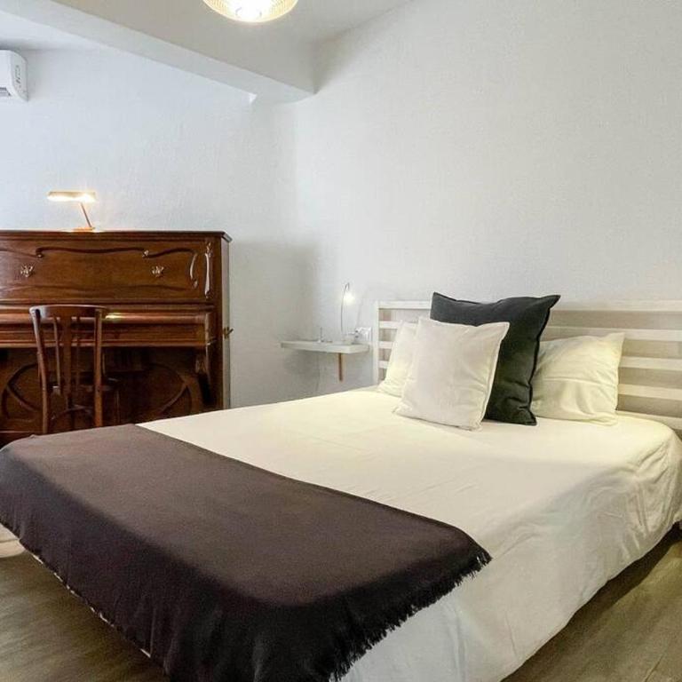 Apartamento con personalidad a 600 m de la playa. - Apartamento - 6