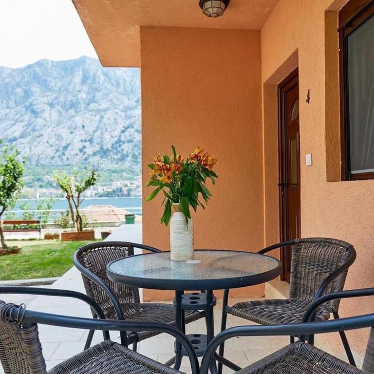 Apartments Barbara - Apartment with Garden View - 1