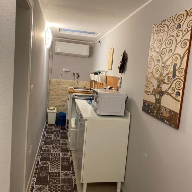 Iris Apartment - Appartamento con 1 Camera da Letto - 2